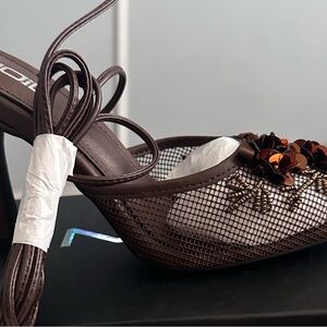 Noid Official Shanghai Heels in Dulce